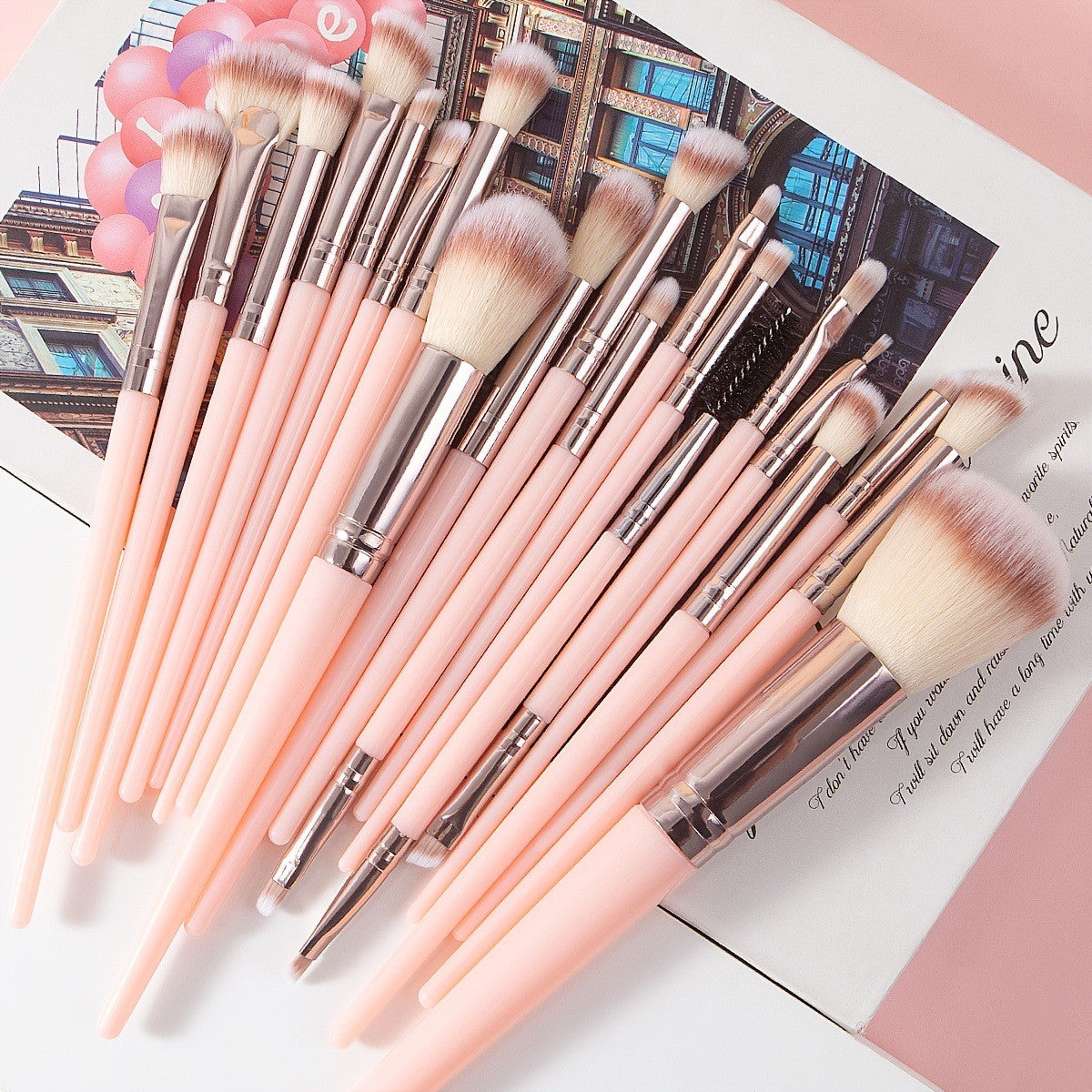 Set de 25 brochas de maquillaje